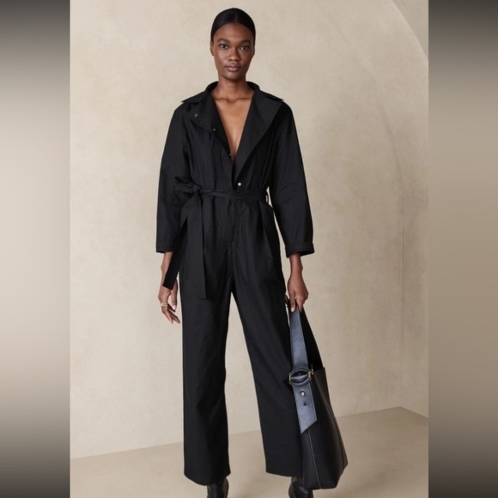 Banana Republic Classic Black Garment